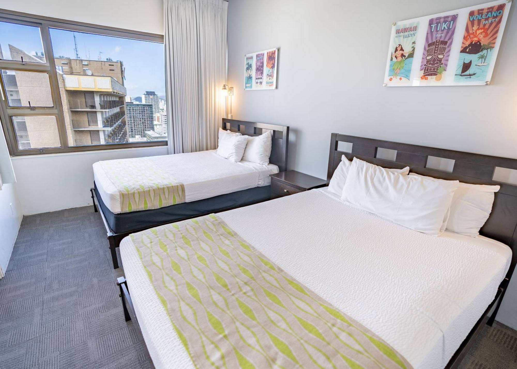 Just Remodeled Ocean View Waikiki Banyan Penthouse! Free Parking! Honolulu